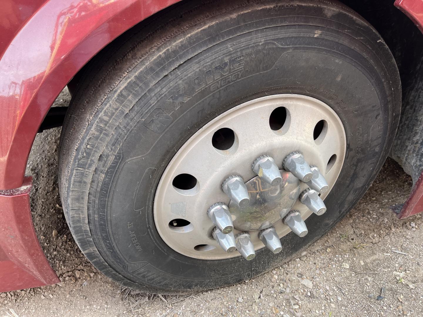 ./imagenes/INVOICE/2019/17172/TRACTOCAMION VOLVO VNL 6X4 (10).JPG